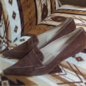 Barneys of New York Pointy Toe Kitten Heels